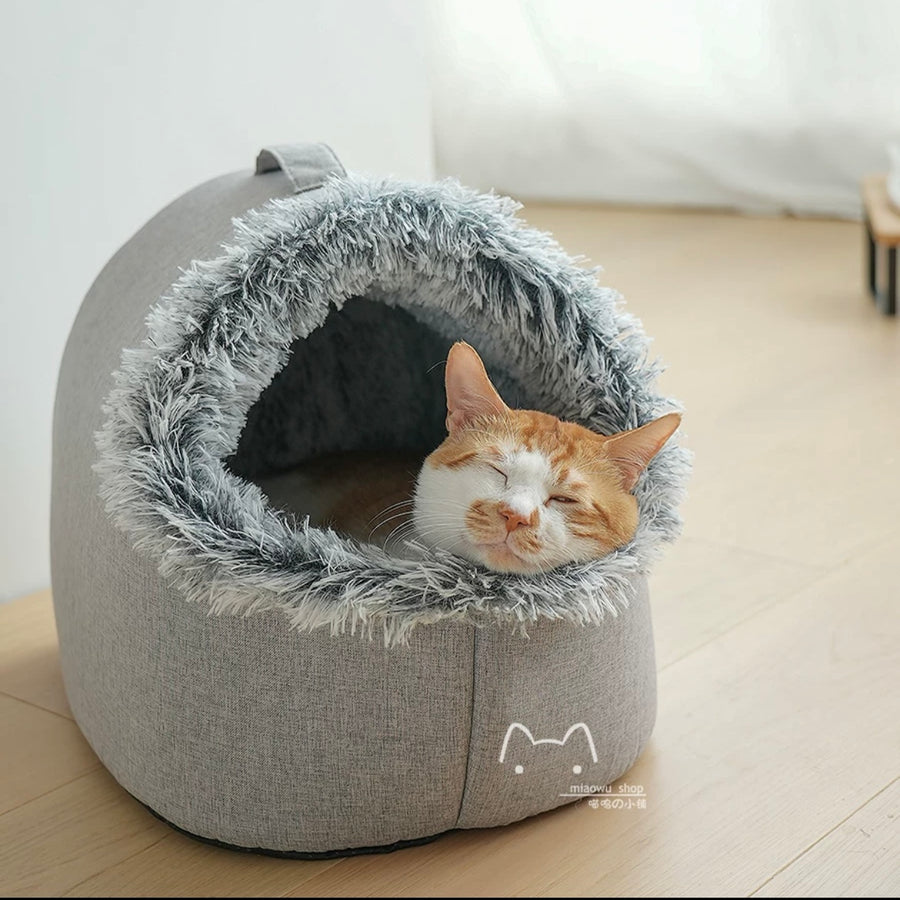 Winter Cat Shelter House